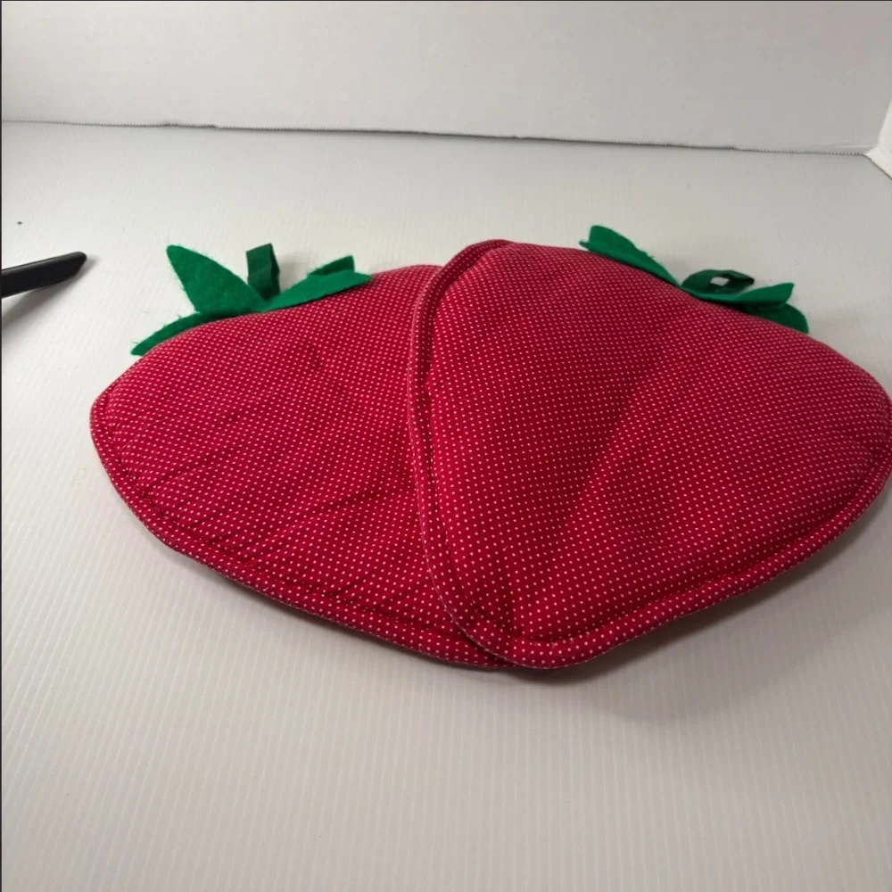 Vintage Strawberry Shaped Pot Holders, Oven Mitts, Trivets, Potholders Set of 2